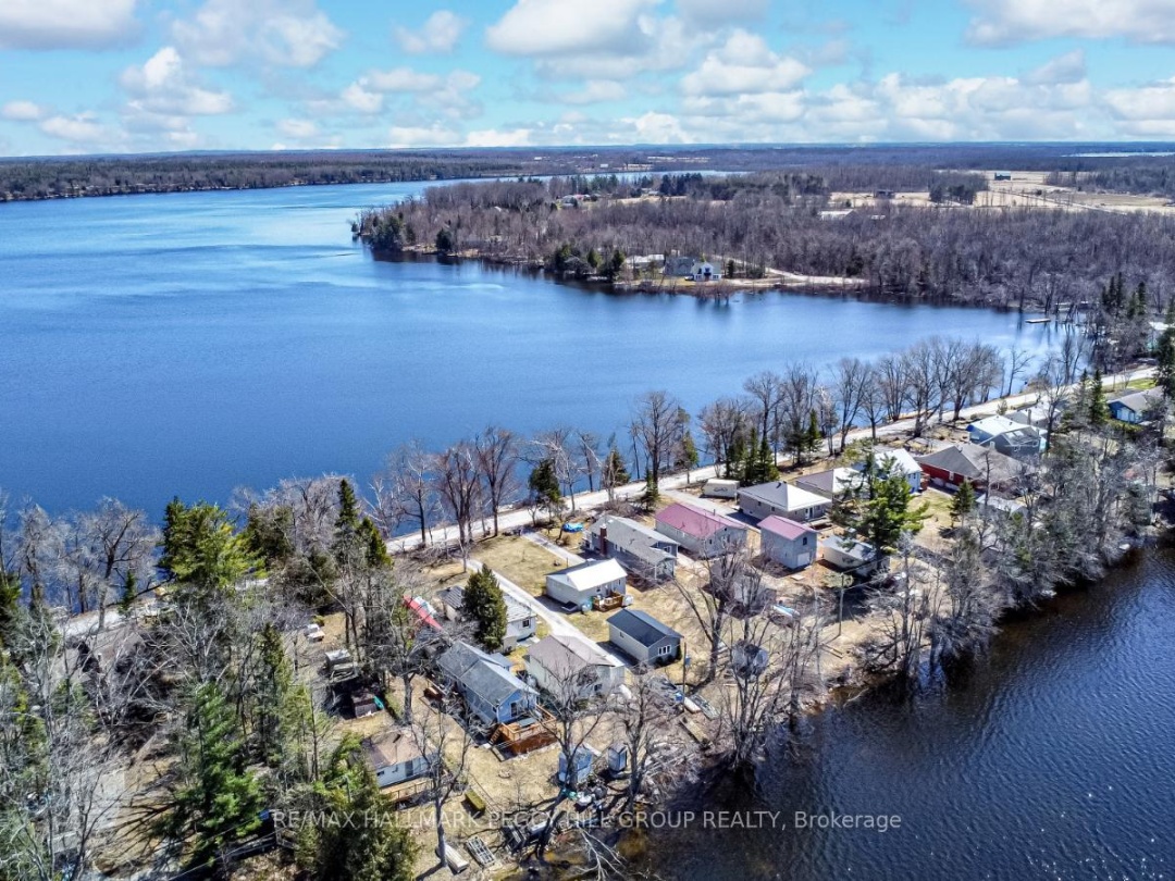 185 Avery Point Road, Dalrymple Lake
