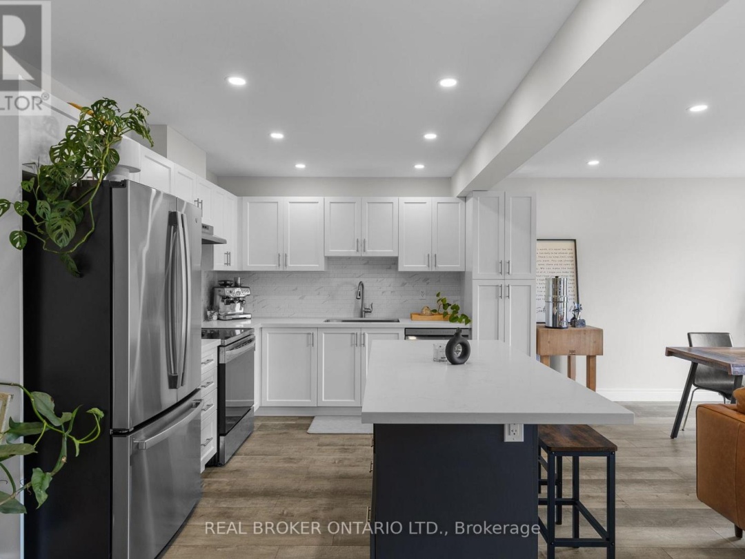 8 NICOLE PARK PLACE, 