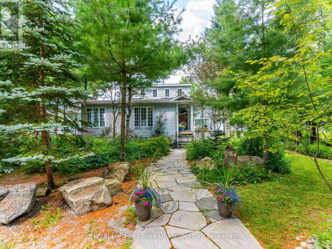 1049 NINATIGO LANE, 