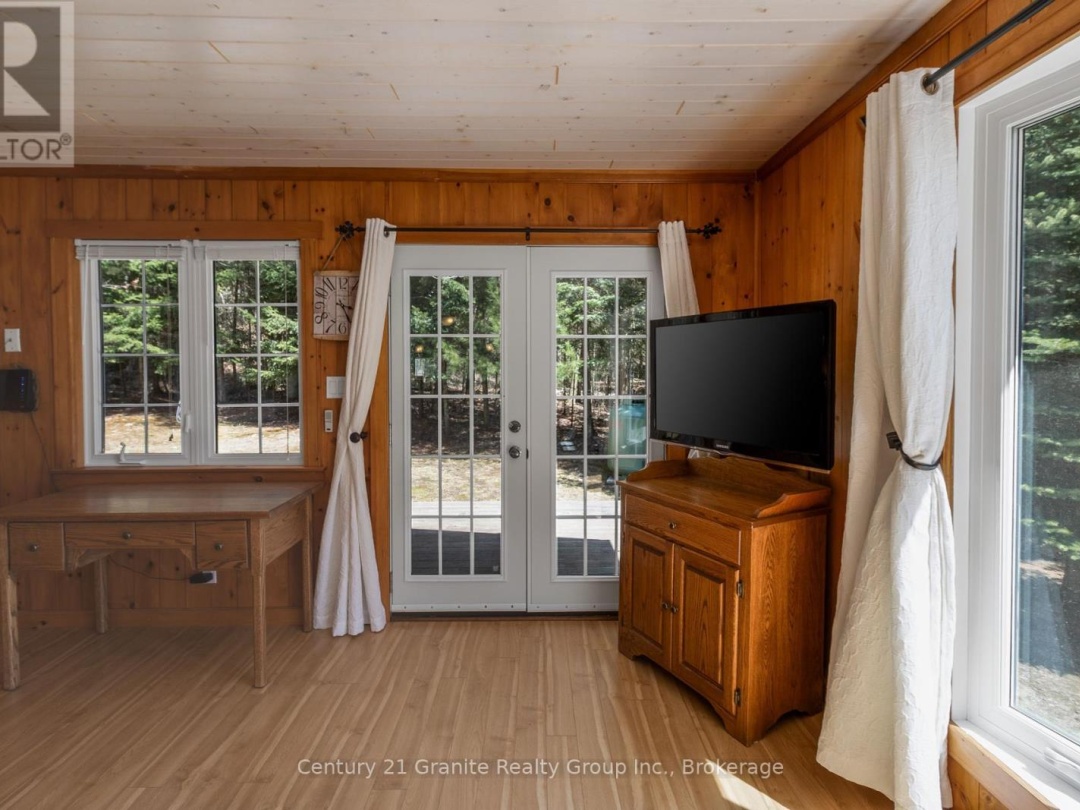 1096 Donarvon Drive, Boshkung Lake