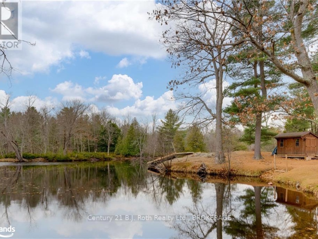2983 Whelan Way, Black Lake