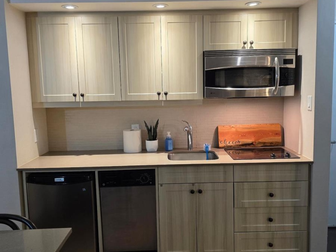 52-308 - 1235 DEERHURST DRIVE, Peninsula Lake