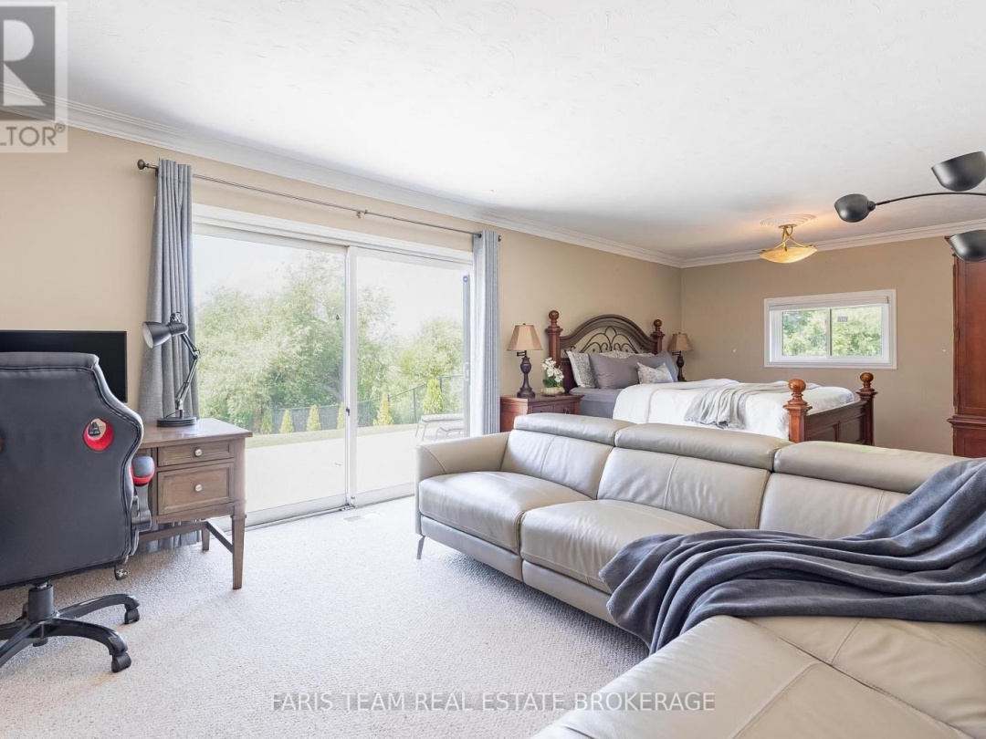 2988 FESSERTON SIDE ROAD, 
