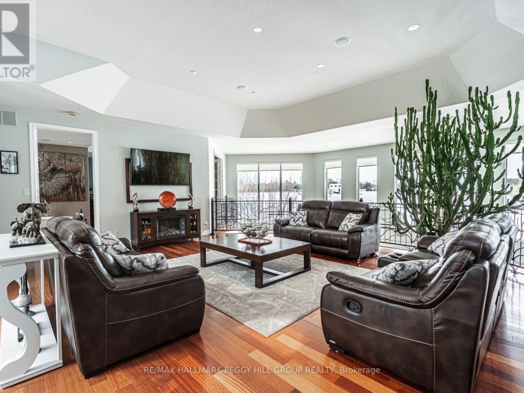 1372 DIVISION ROAD E, 