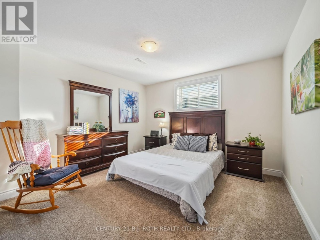 35 GRACE CRESCENT, 