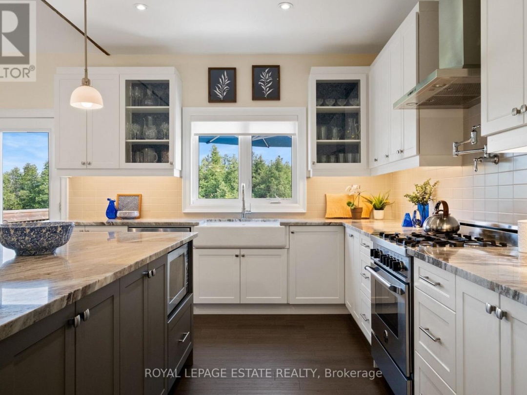 3 GEORGIAN GRANDE DRIVE, 