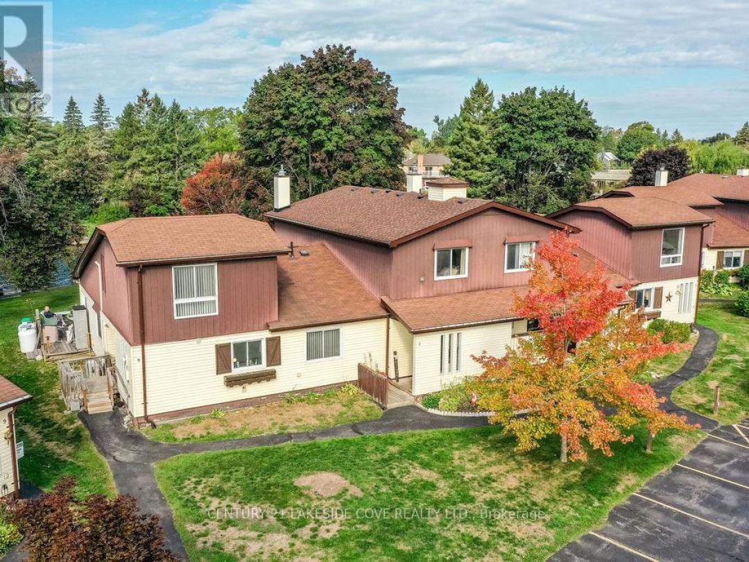 UNIT #7 - 70 LAGUNA PARKWAY, 