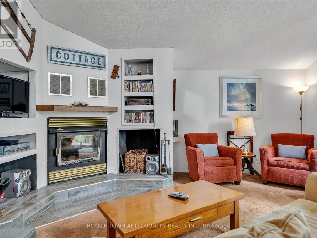 54 LAXTON  TWP 5TH LINE, 