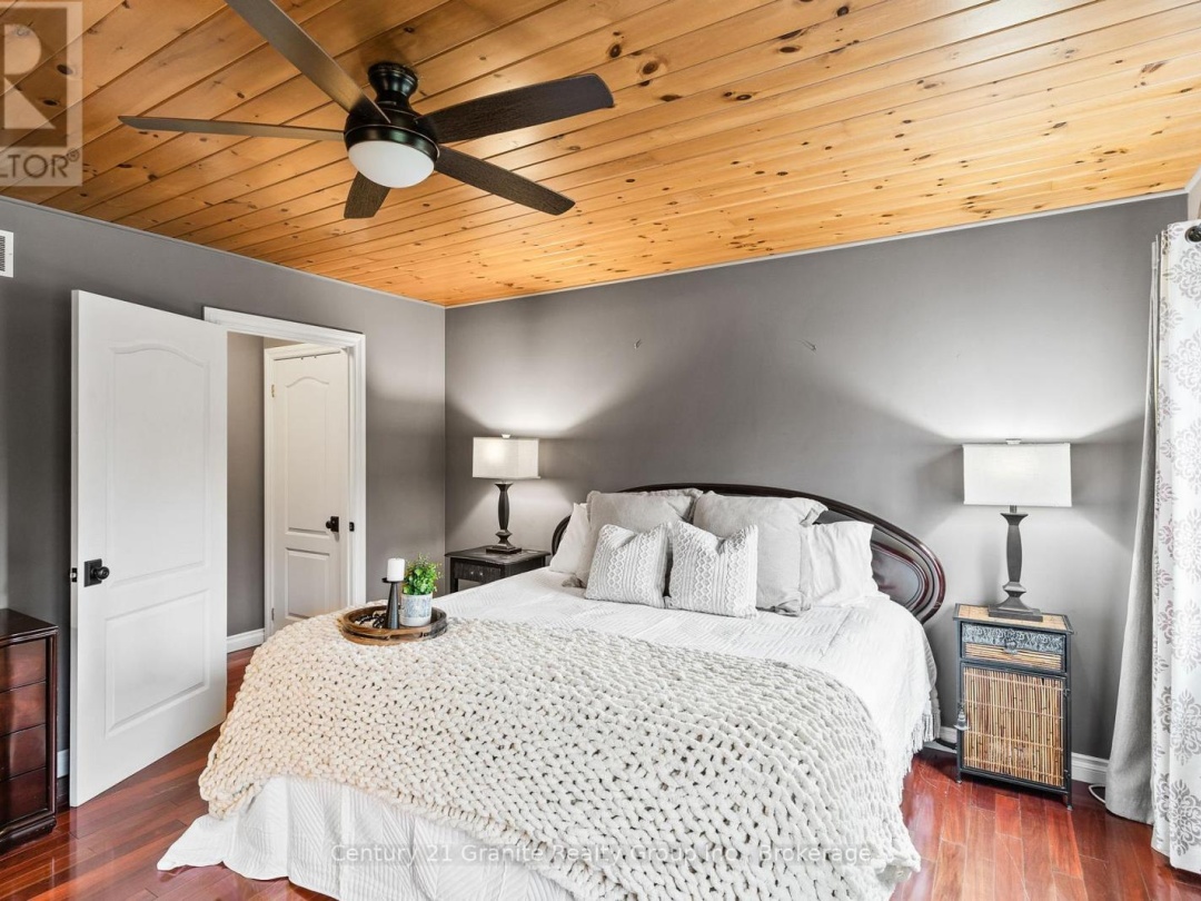 1754 HORSESHOE LAKE ROAD, 