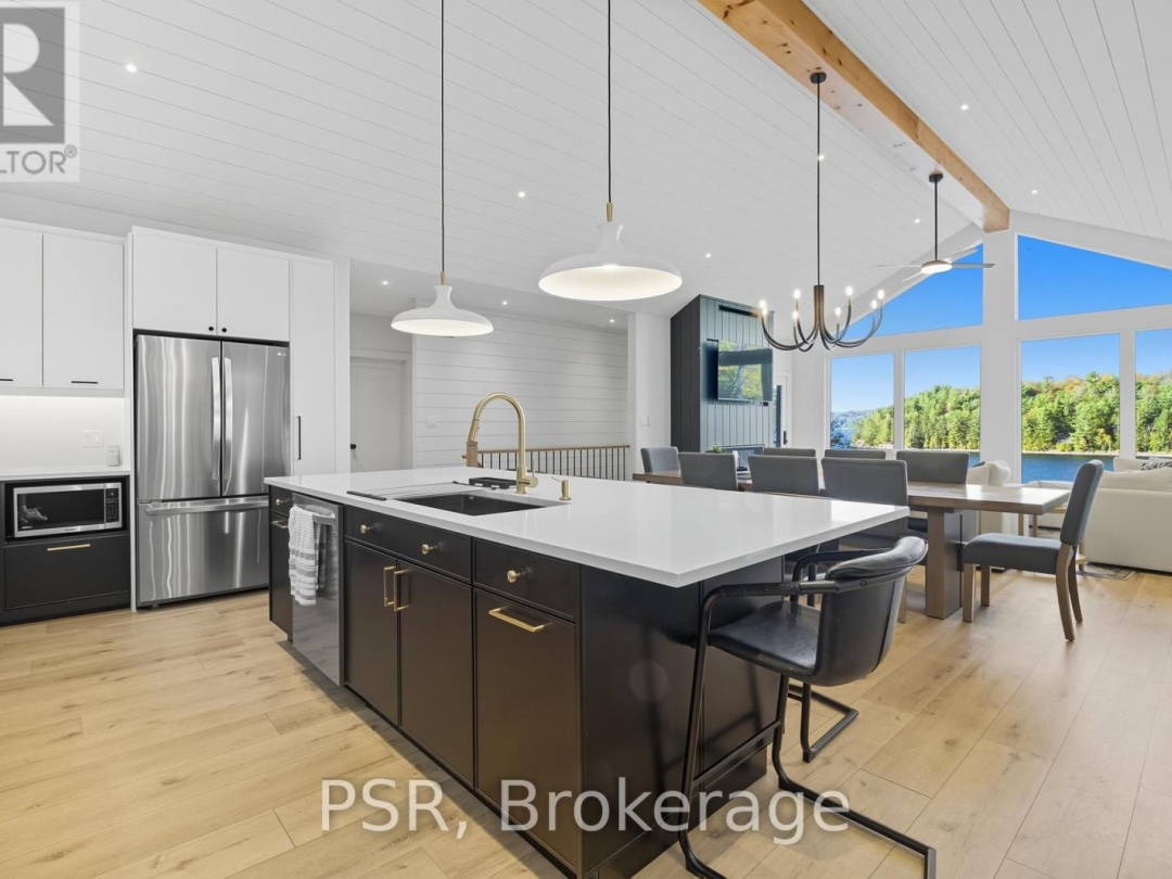 1399 BAYBREEZE LANE, 
