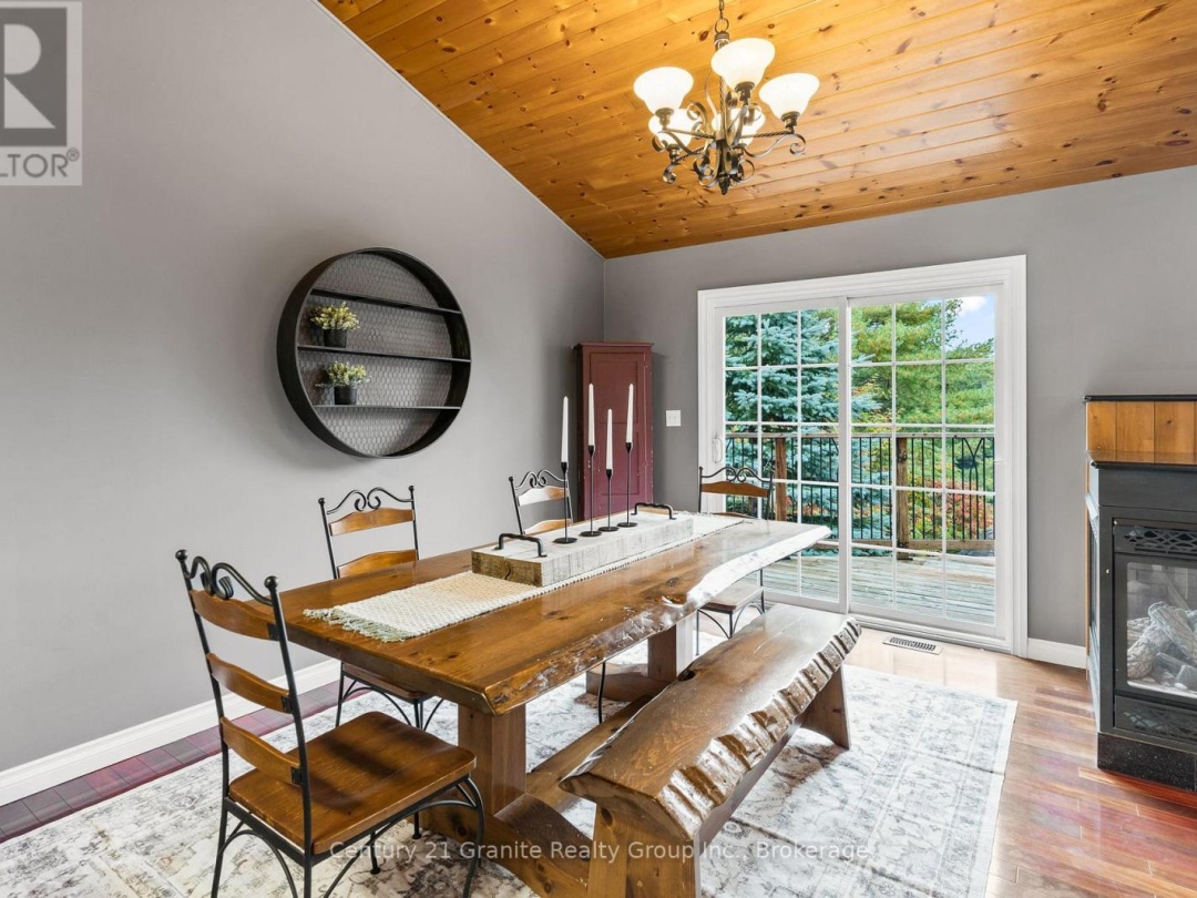 1754 HORSESHOE LAKE ROAD, 