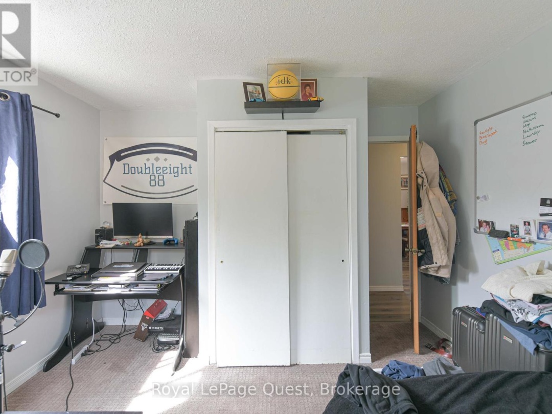 129 SIMCOE STREET, 