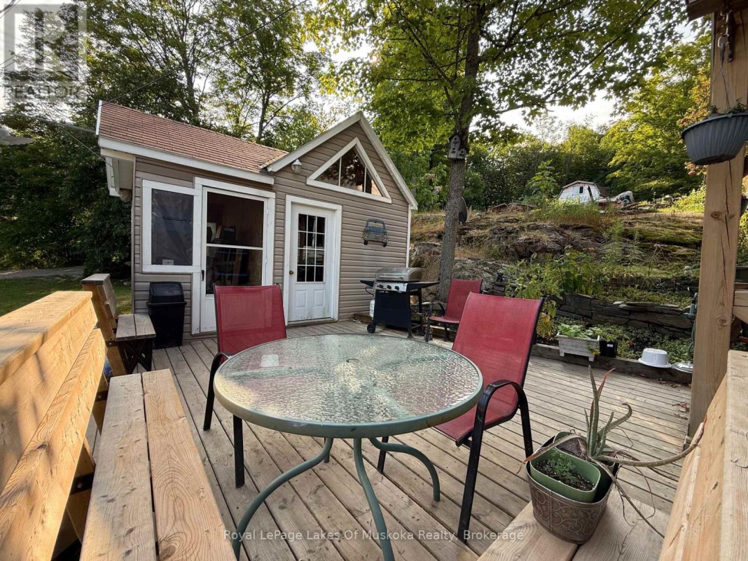 48 KITCHEN ROAD S, 