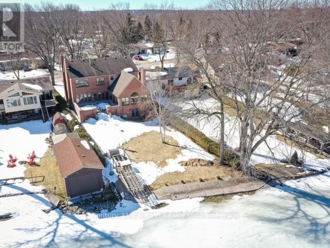 624 High Street, Lake Simcoe