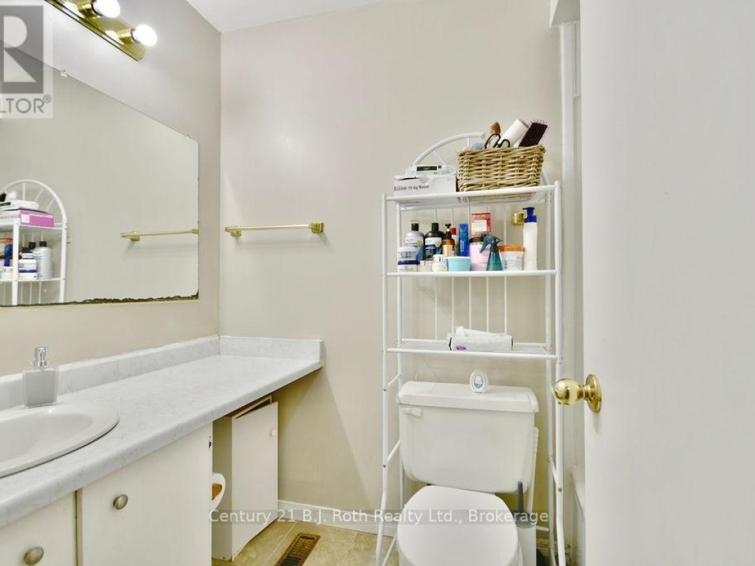 7 - 441 BARRIE ROAD, 