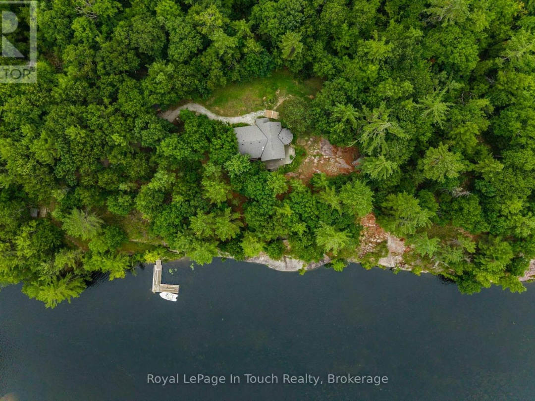 390 ISLAND 360 ISLAND, Six Mile Lake