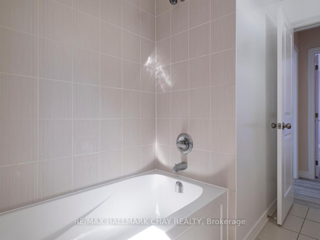 107 Diana Drive, Orillia