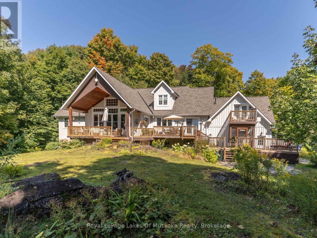 1080 WALKERS GLENN CRESCENT, 