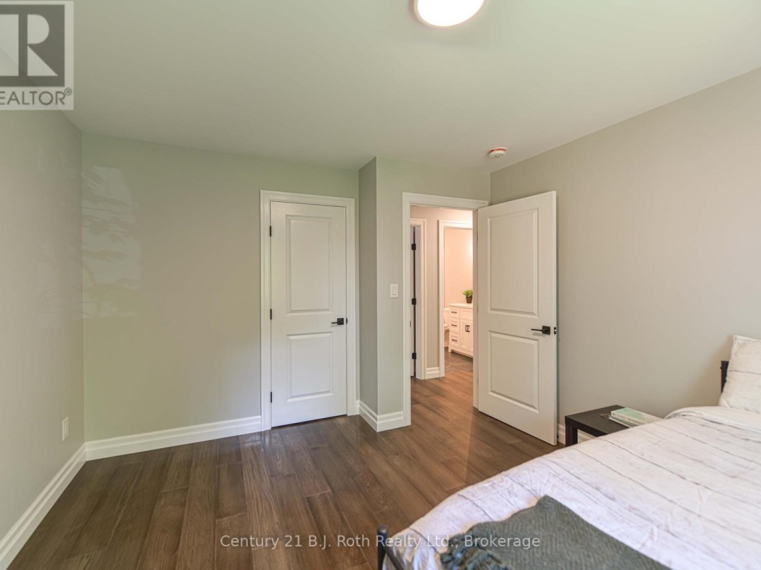 3324 BRAMSHOTT AVENUE, 