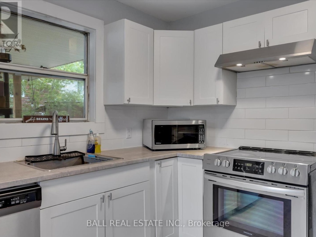32 CHERRYHILL STREET, 