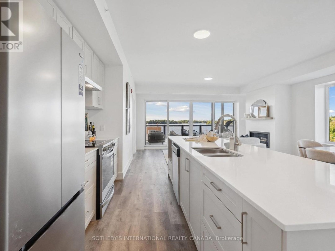 208 - 19B WEST STREET N, 