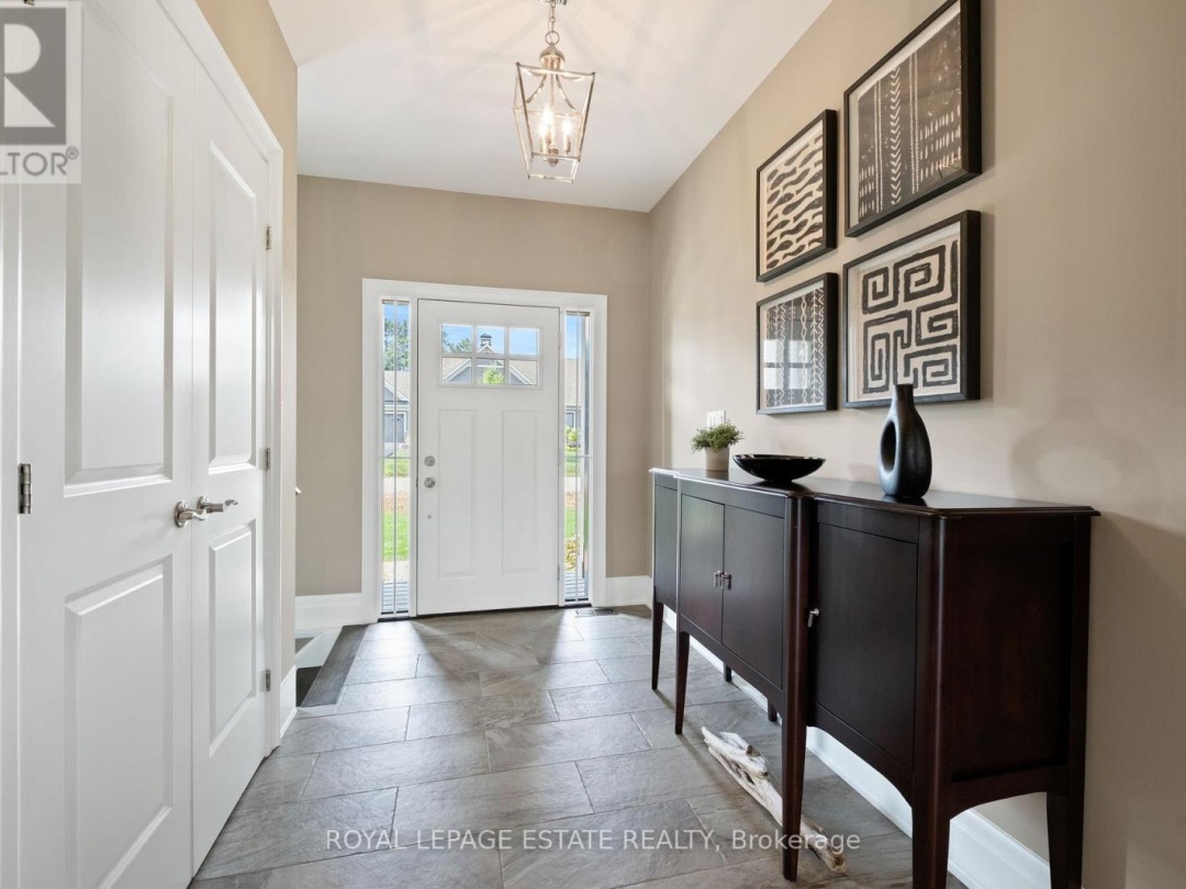 3 GEORGIAN GRANDE DRIVE, 