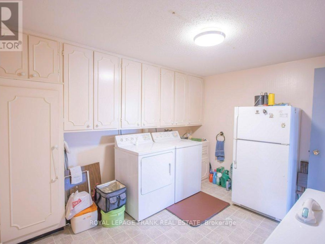 357 THE CAPTAINS CORNERS, 