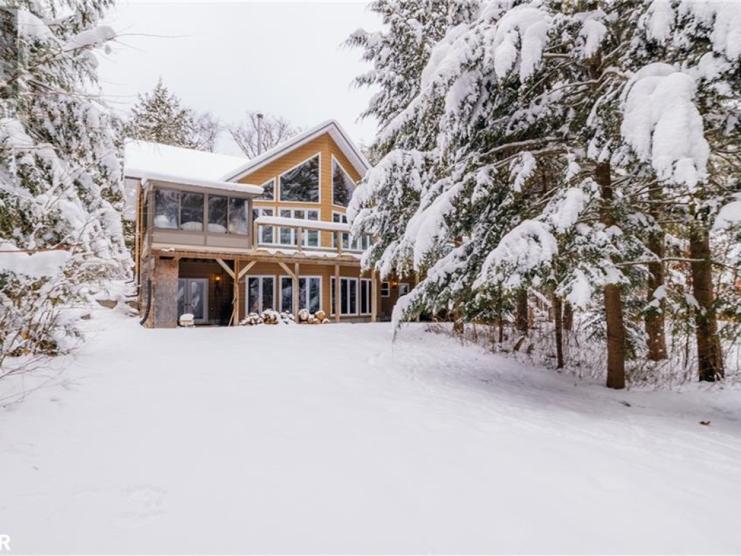 1208 Minnow Drive, Kennisis Lake