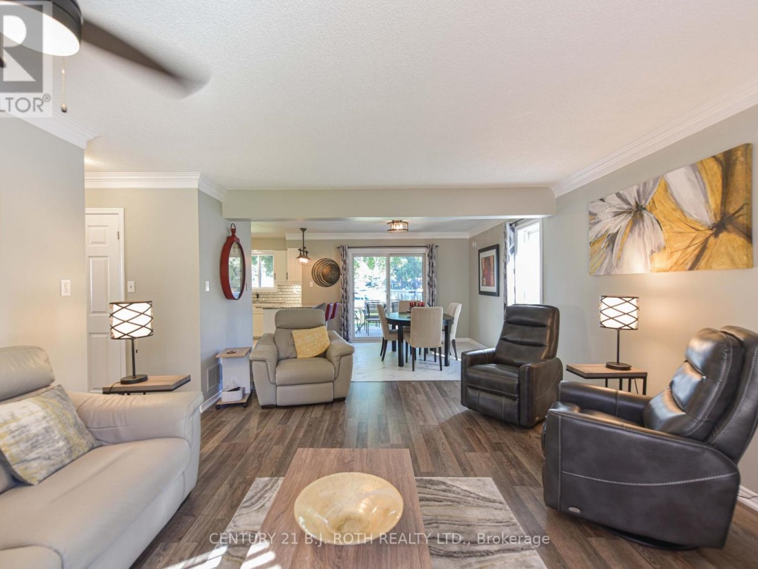 60 Simcoe Road, Lake Simcoe