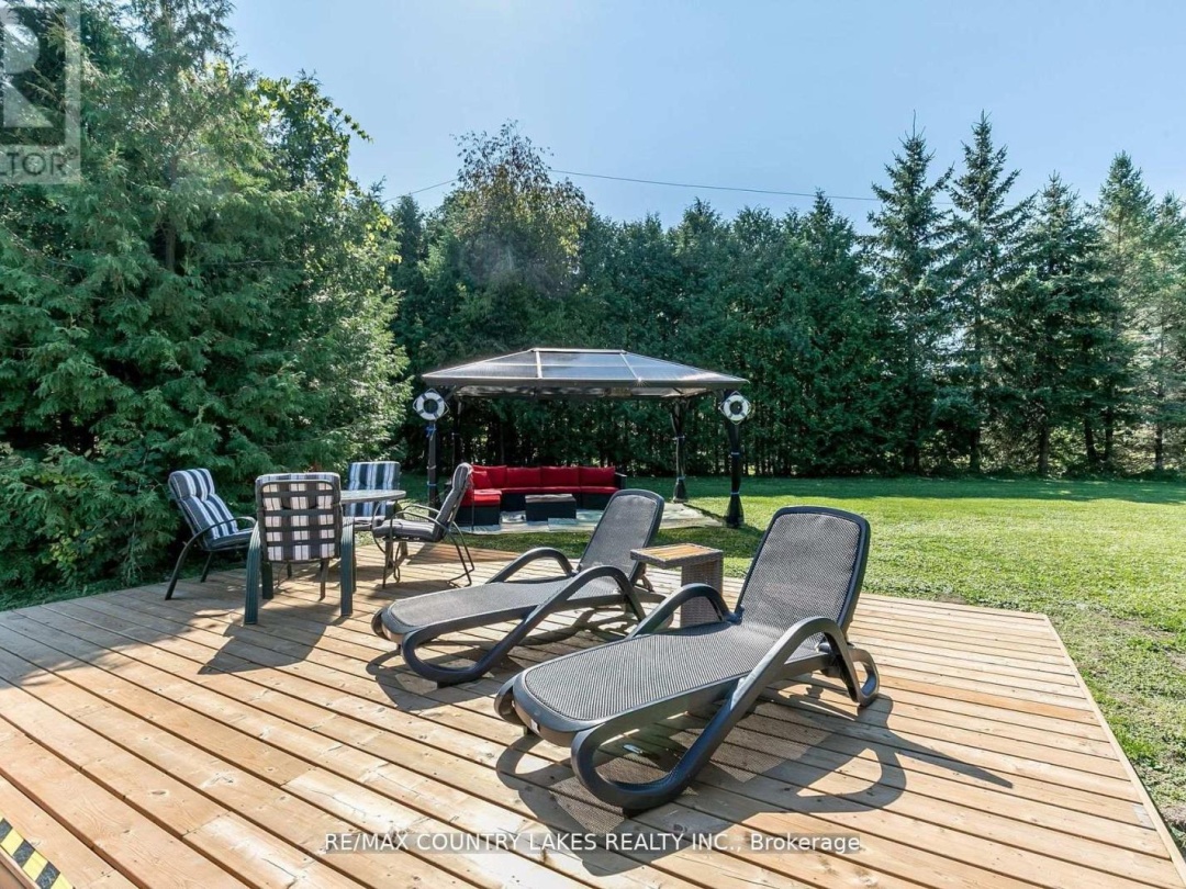 47 LAKE AVENUE, Lake Simcoe