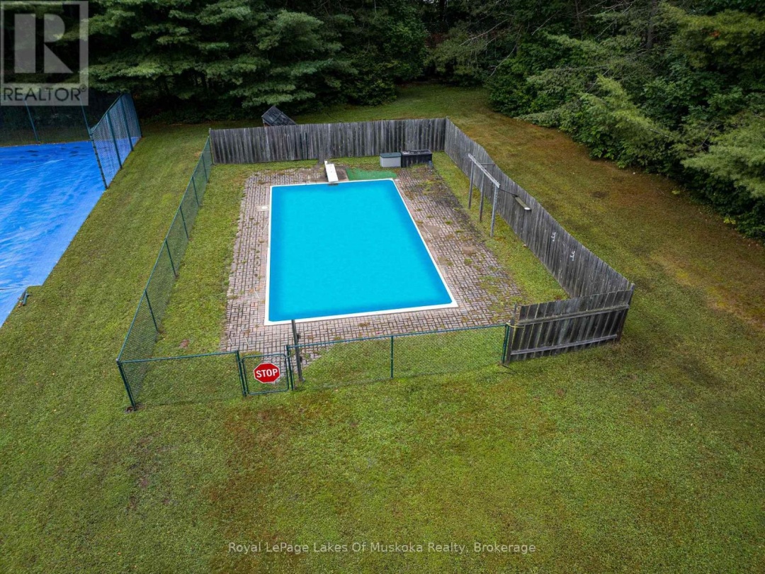 574 RAVENSCLIFFE ROAD, 