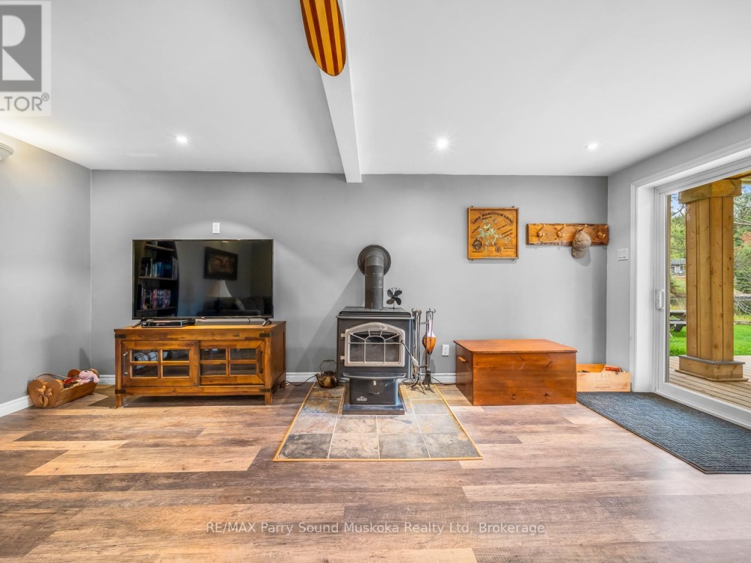 22 Dickinson Road, Manitouwabing Lake
