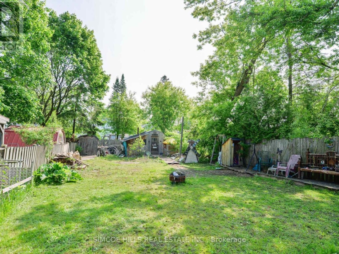 236 FRONT STREET S, 