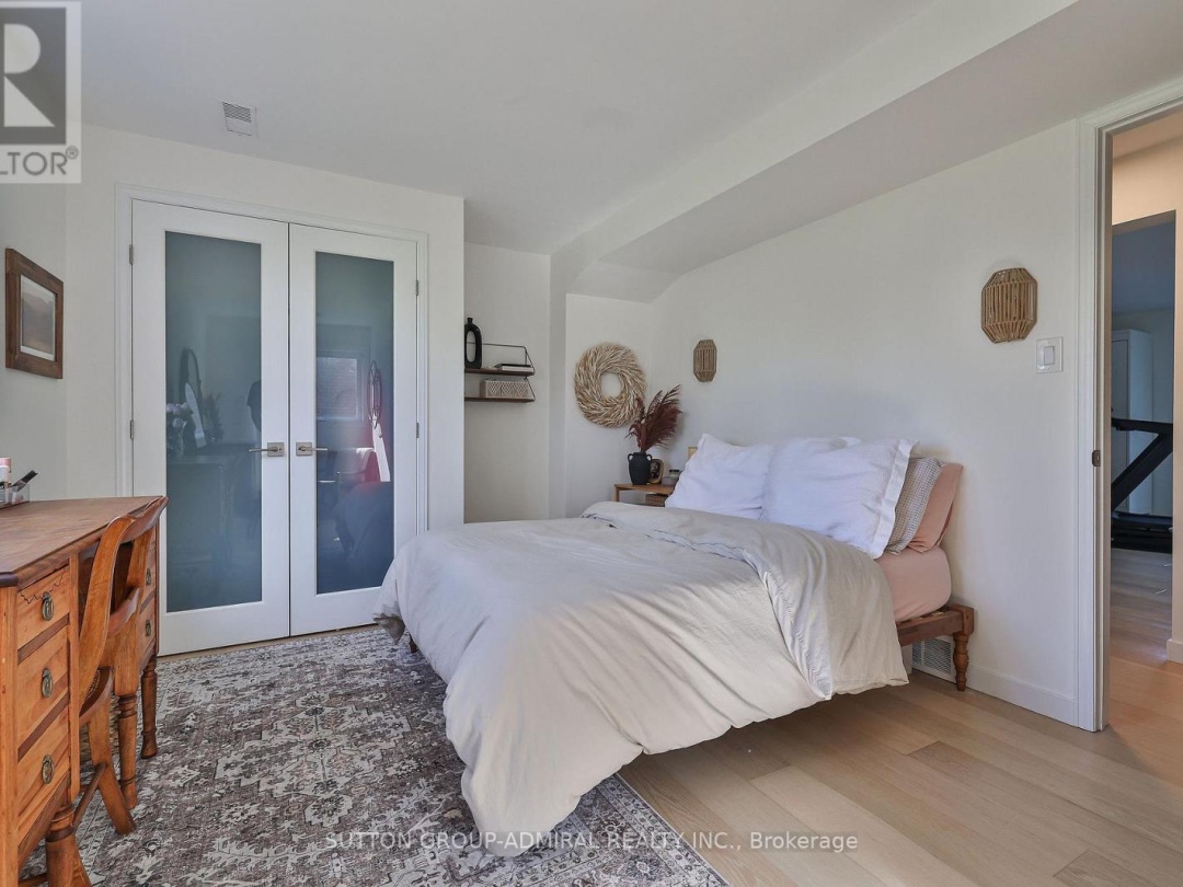 112 BAYSHORE DRIVE, Lake Simcoe
