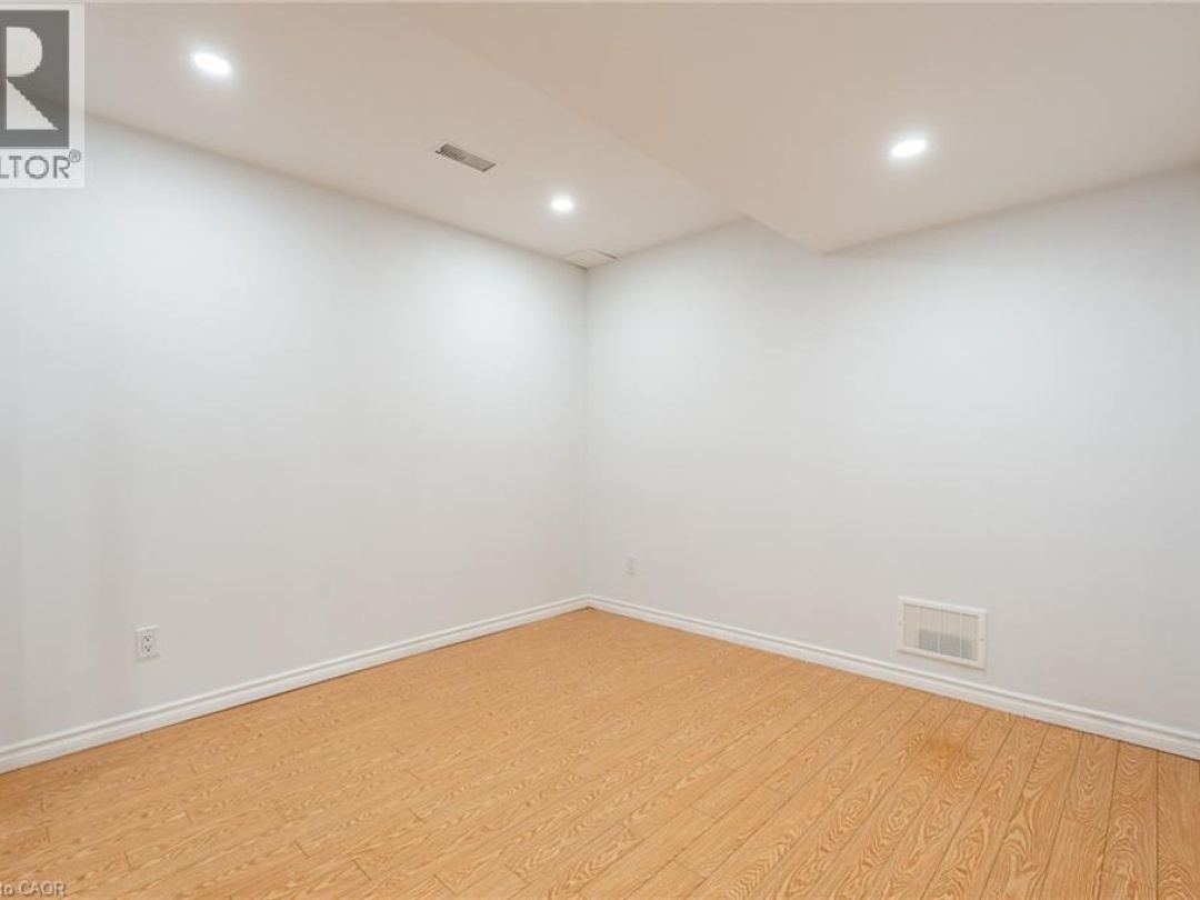 12 EMICK Drive, 