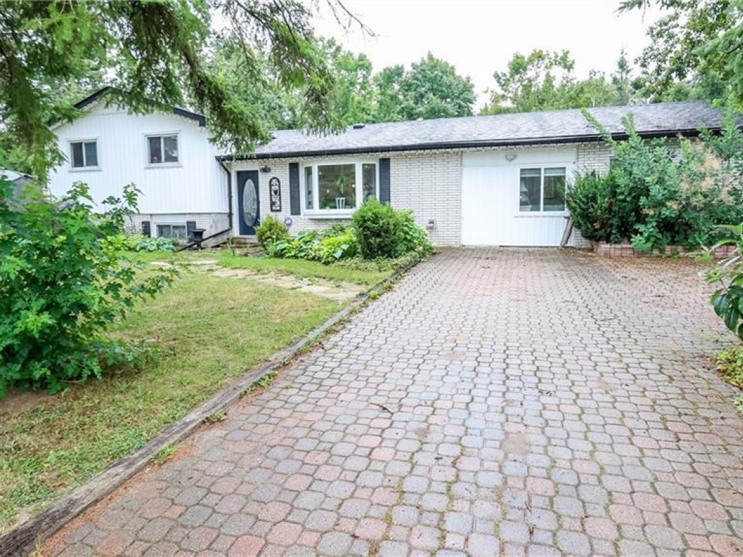 14 CONDER Drive, 