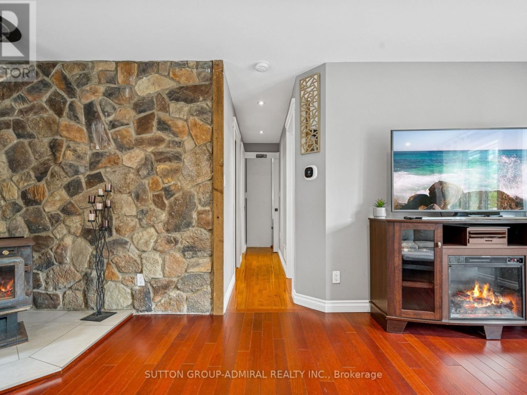 1023 KIRKPATRICK LANE, Muskoka River