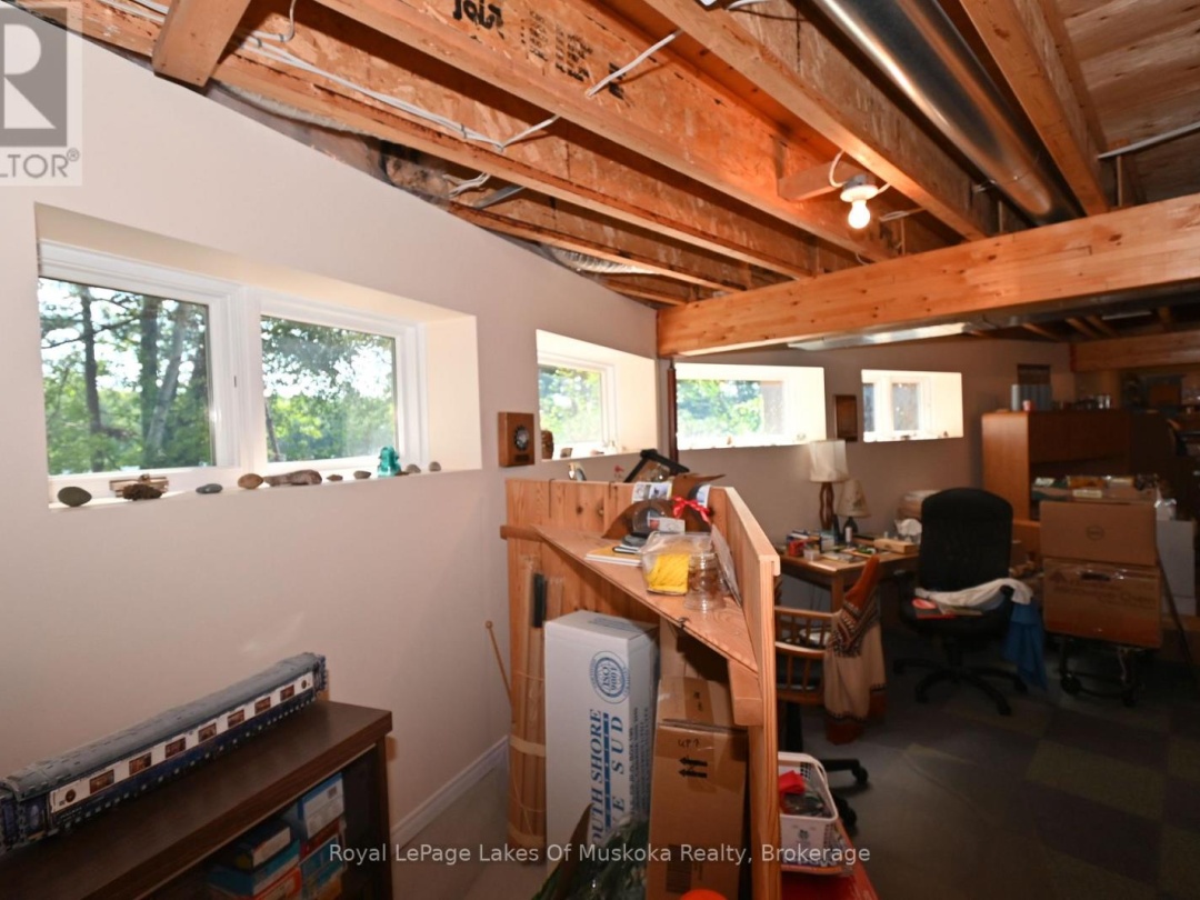 1070 SPENCE LAKE ROAD, 