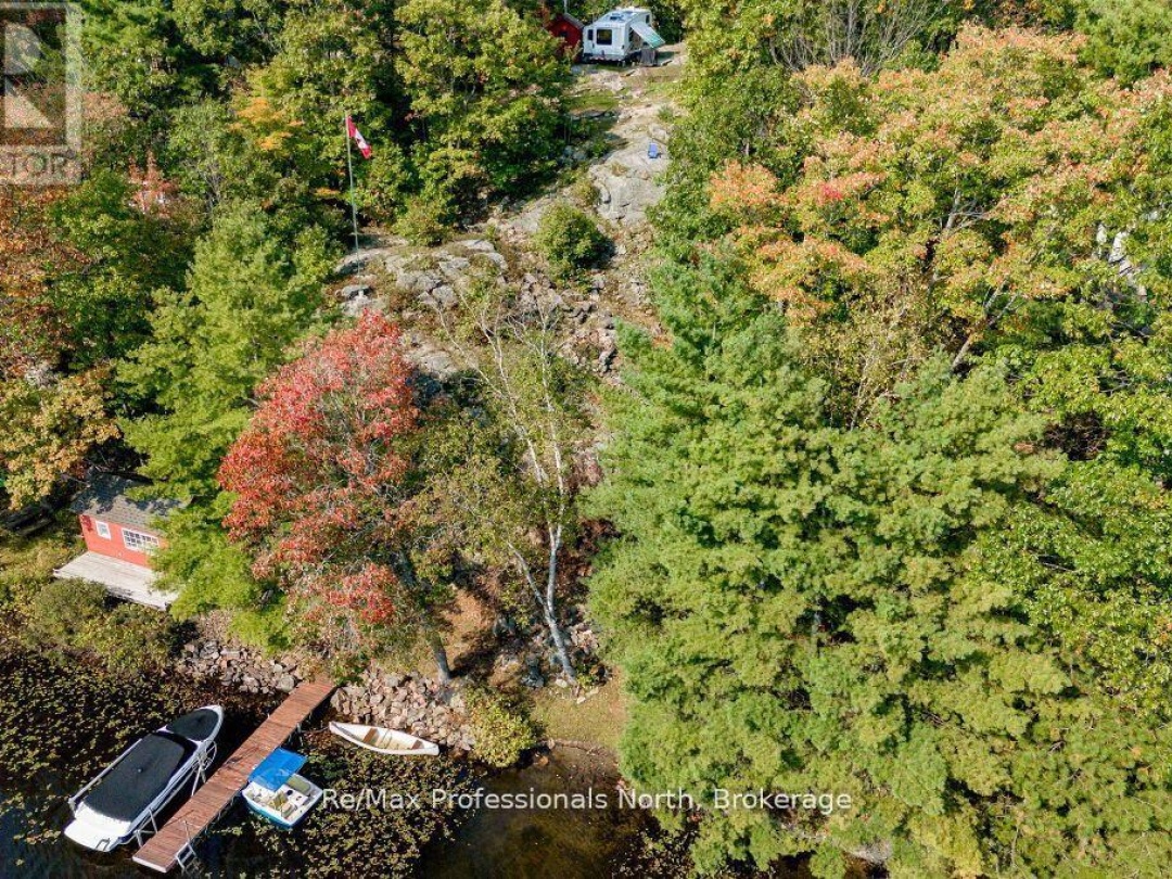 1006 Booth Lane, Pine Lake