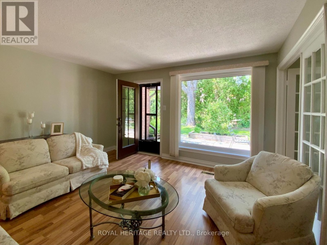 405 - 200 EAST STREET S, 