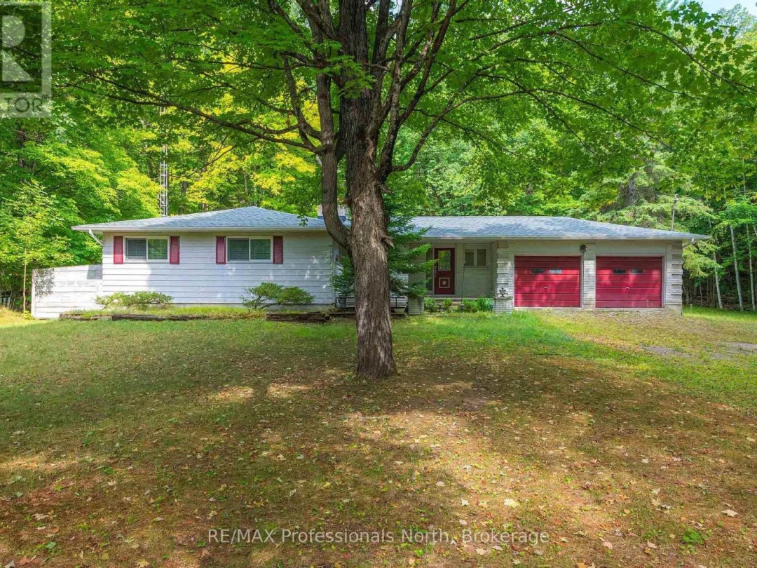 2499 KENNISIS LAKE ROAD, 