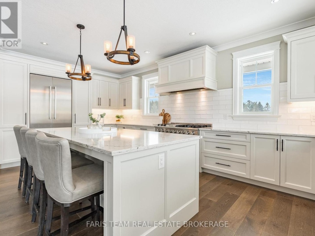 2448 STOCKDALE ROAD, 