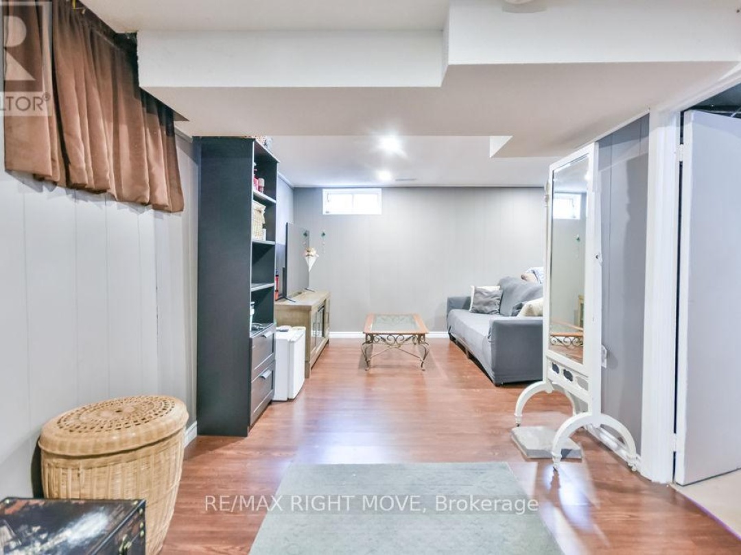 320 HILDA STREET, 