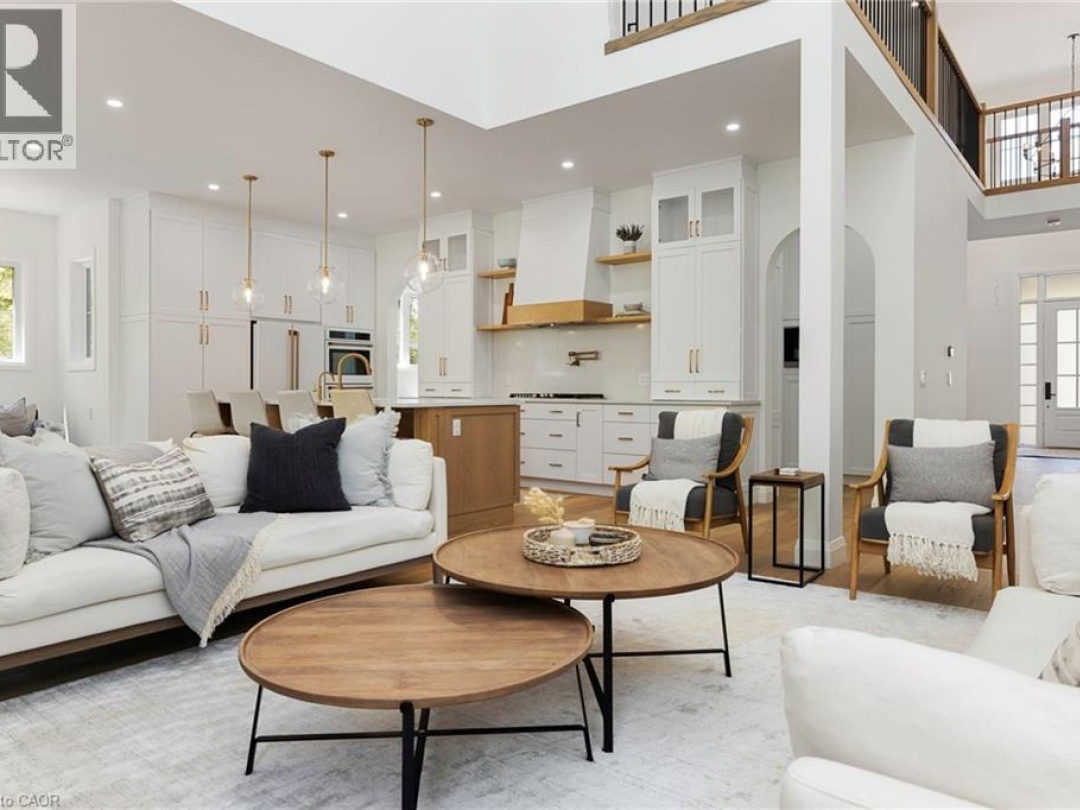 14 ST GEORGES Court, 