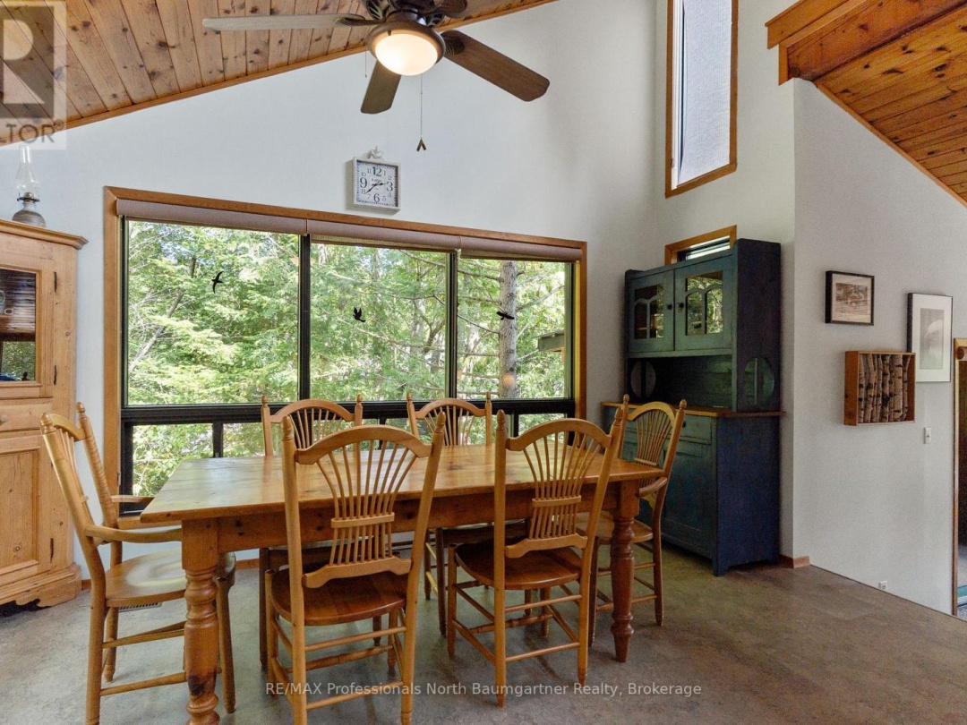 1976 REDKENN ROAD, 