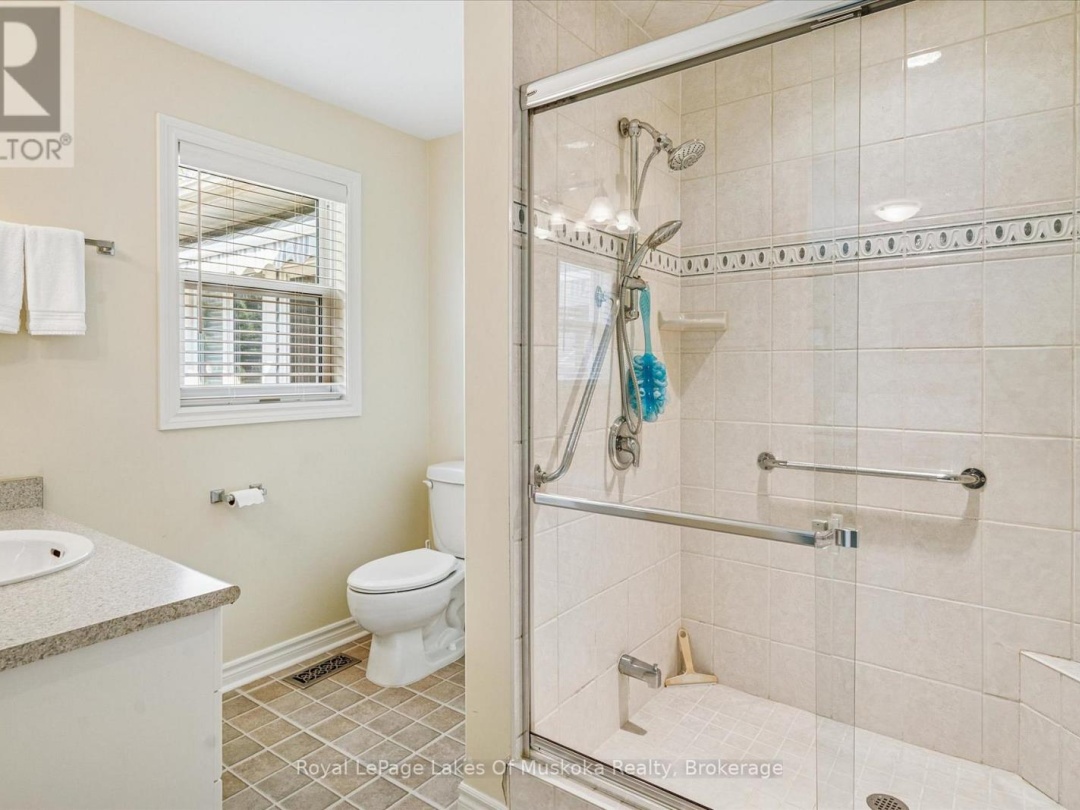 7 INVERARAY COURT, 