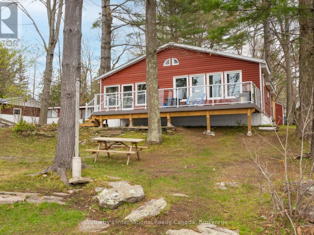1658 Peninsula Point Road, Sparrow Lake