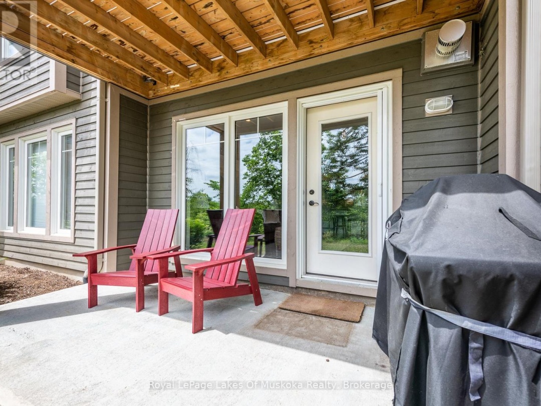 102 - 3 TREE TOPS LANE, Peninsula Lake