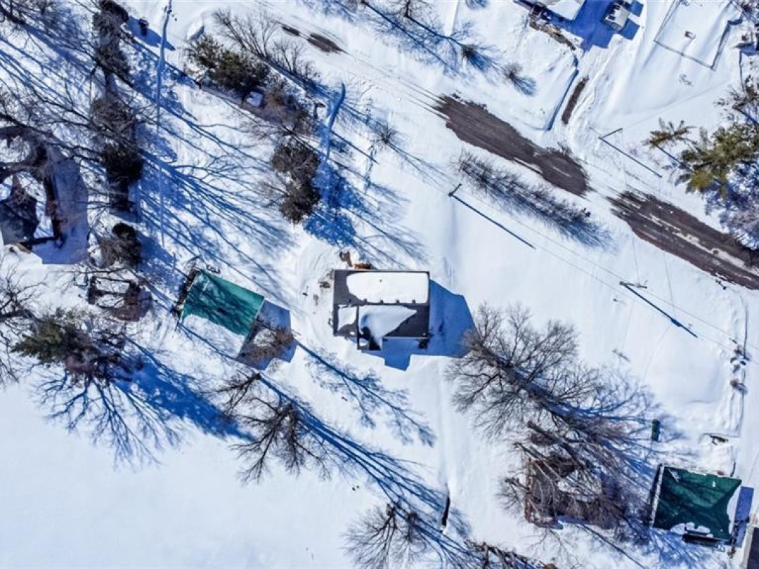 4097 Dalrymple Drive, Dalrymple Lake