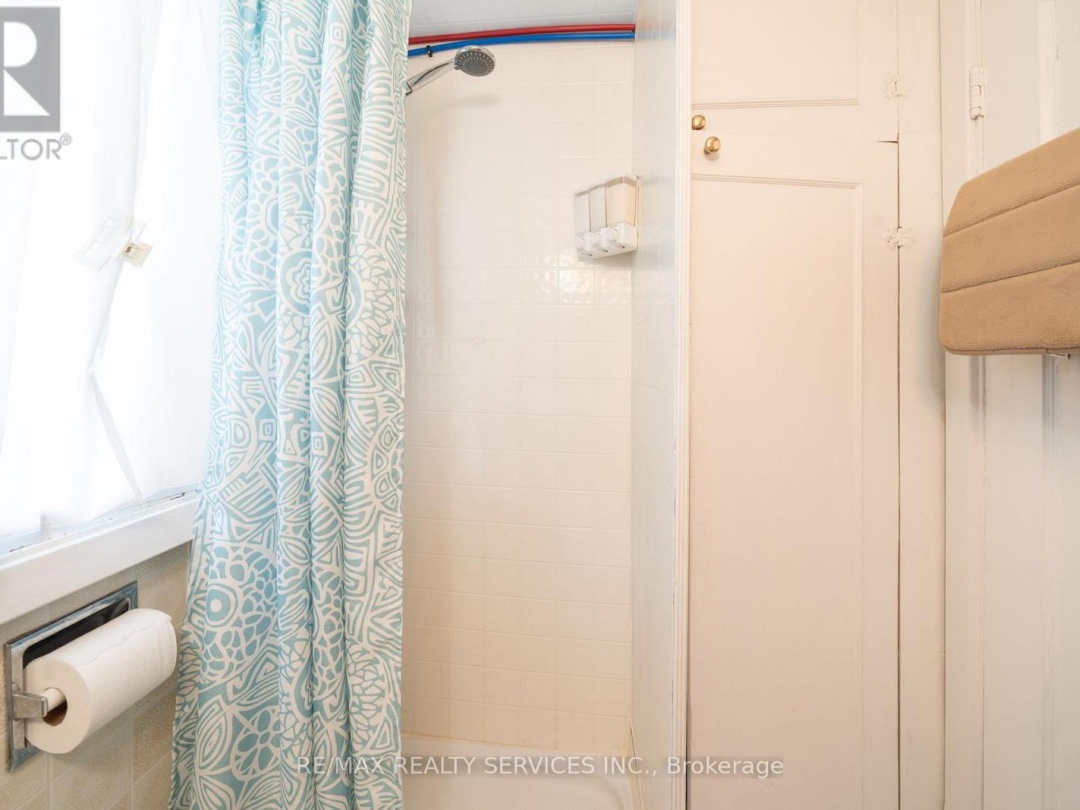 103 IVY LANE, 